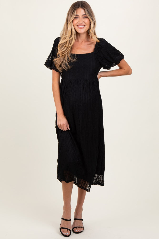 Schwarzes Umstands-Midikleid mit Spitzenüberlage und eckigem Ausschnitt