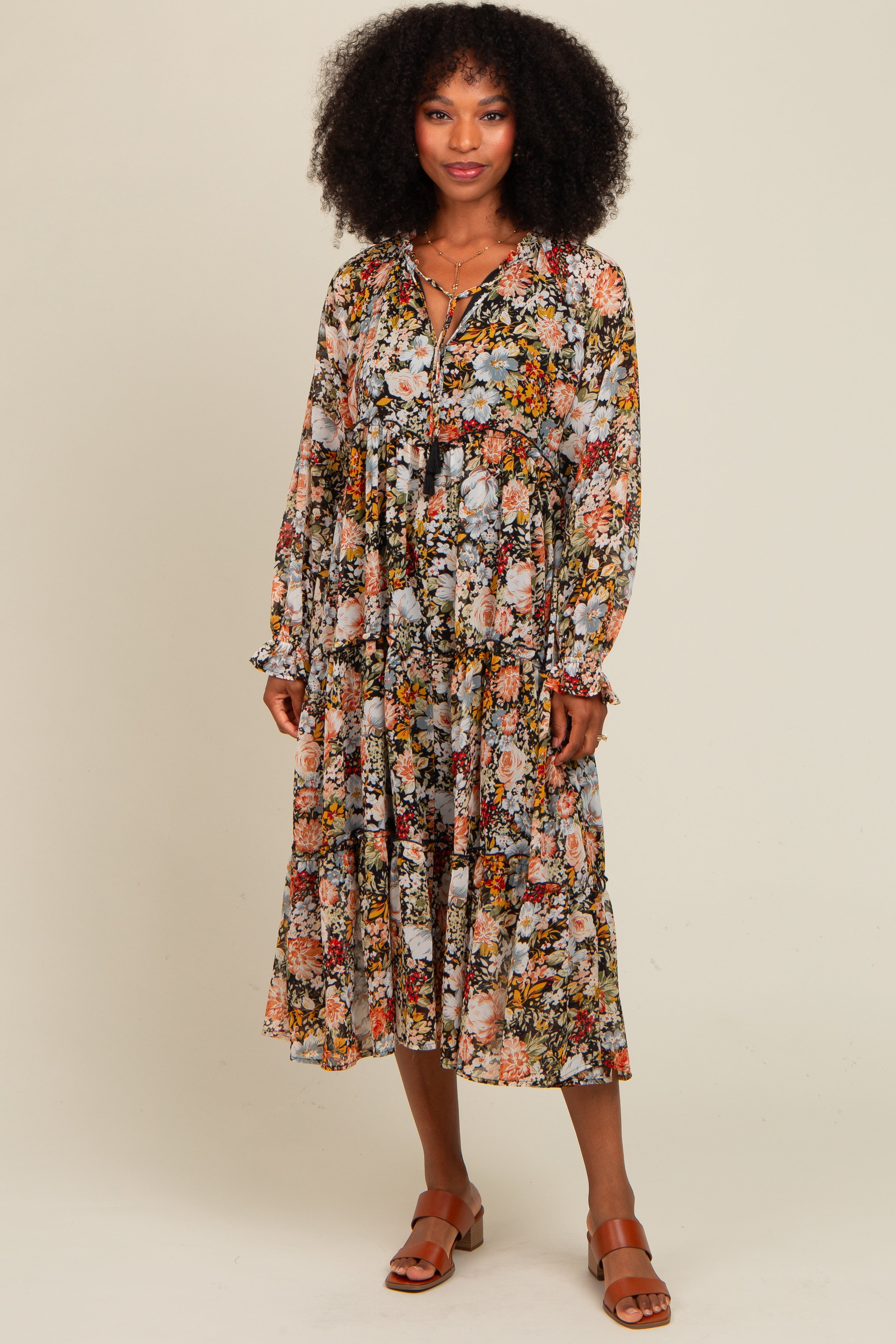Florales Umstands-Midikleid aus Chiffon mit Quastenband