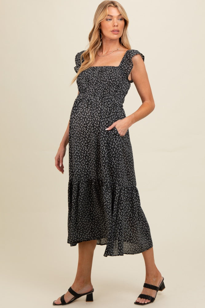 Umstands-Midikleid mit Rüschenträgern und Smok-Detail in Schwarz