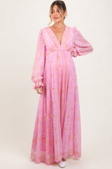 Rosa Umstands-Maxikleid mit Paisley-Muster, tiefem V-Ausschnitt und langen Ärmeln
