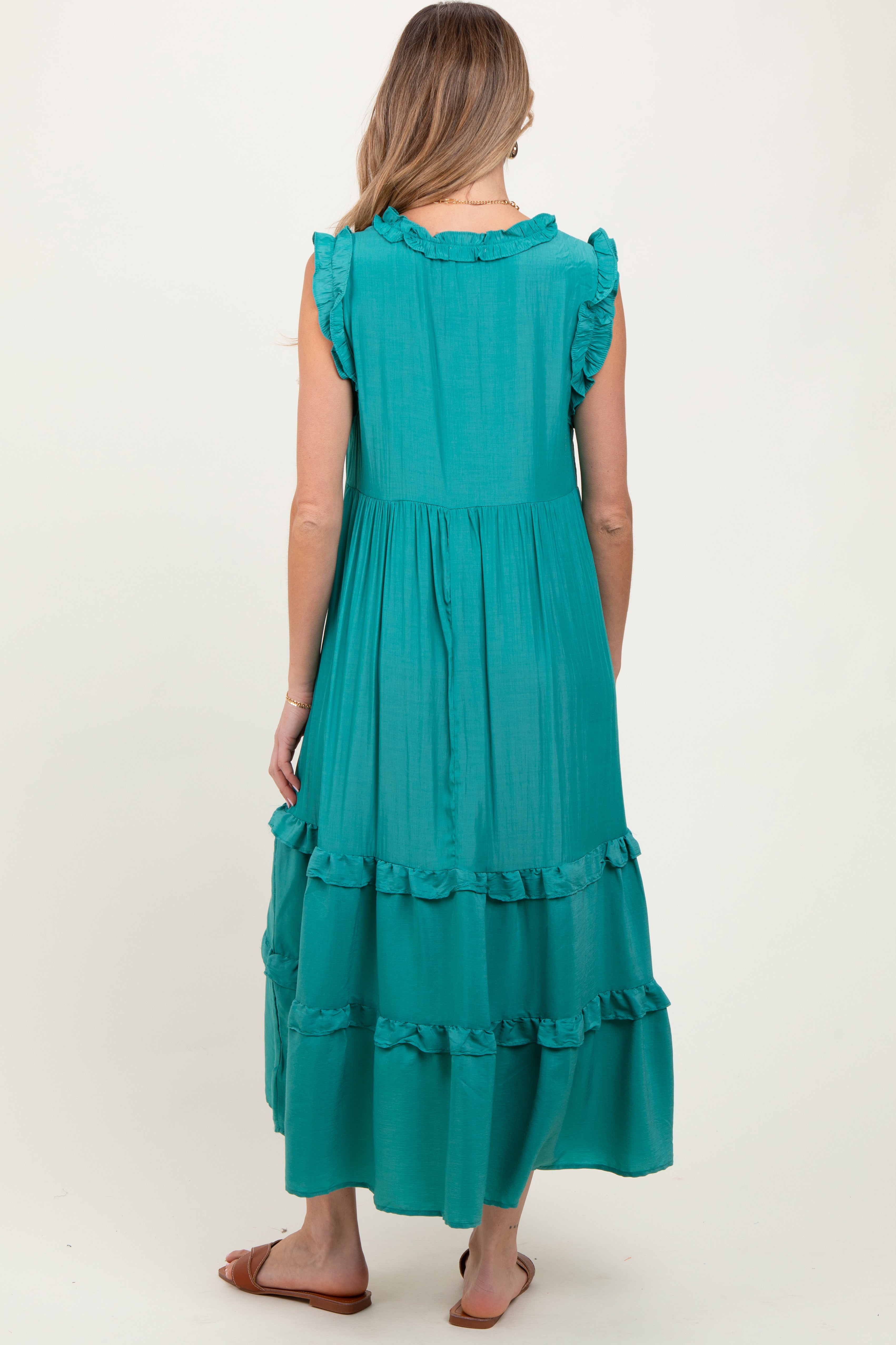 Umstands-Midikleid mit Rüschen, Stufenrock und Bindeausschnitt