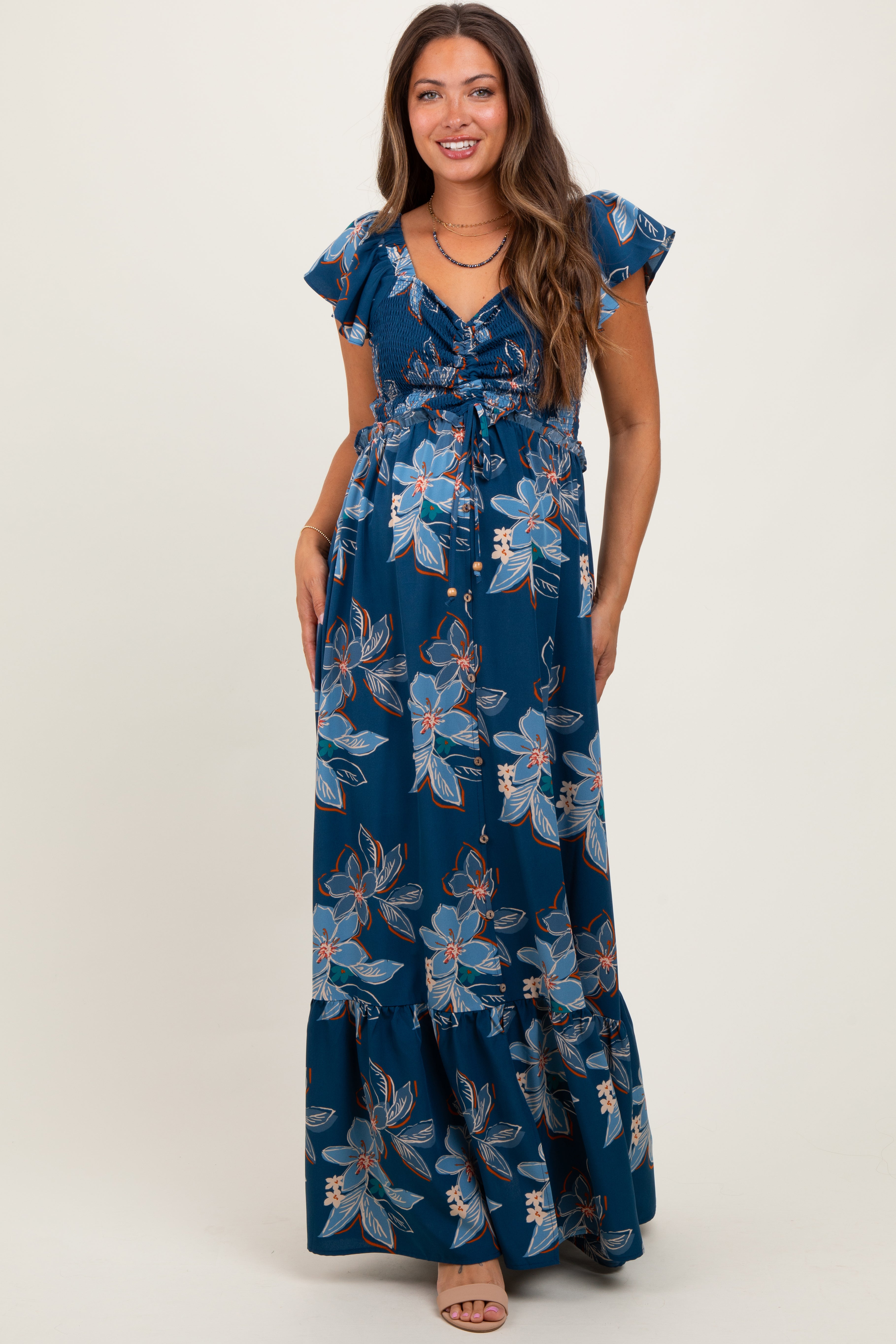 Marineblaues Umstandsmaxikleid mit Blumenmuster und gesmoktem, gerafftem Oberteil