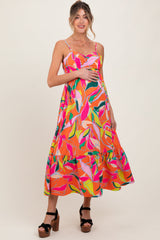 Oranges Umstands-Maxikleid mit Blätterdruck und Rückenbindung