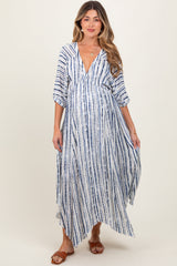 Bedrucktes Umstands-Midikleid mit tiefem V-Ausschnitt