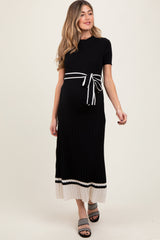 Plissiertes Umstands-Midikleid aus Rippstrick
