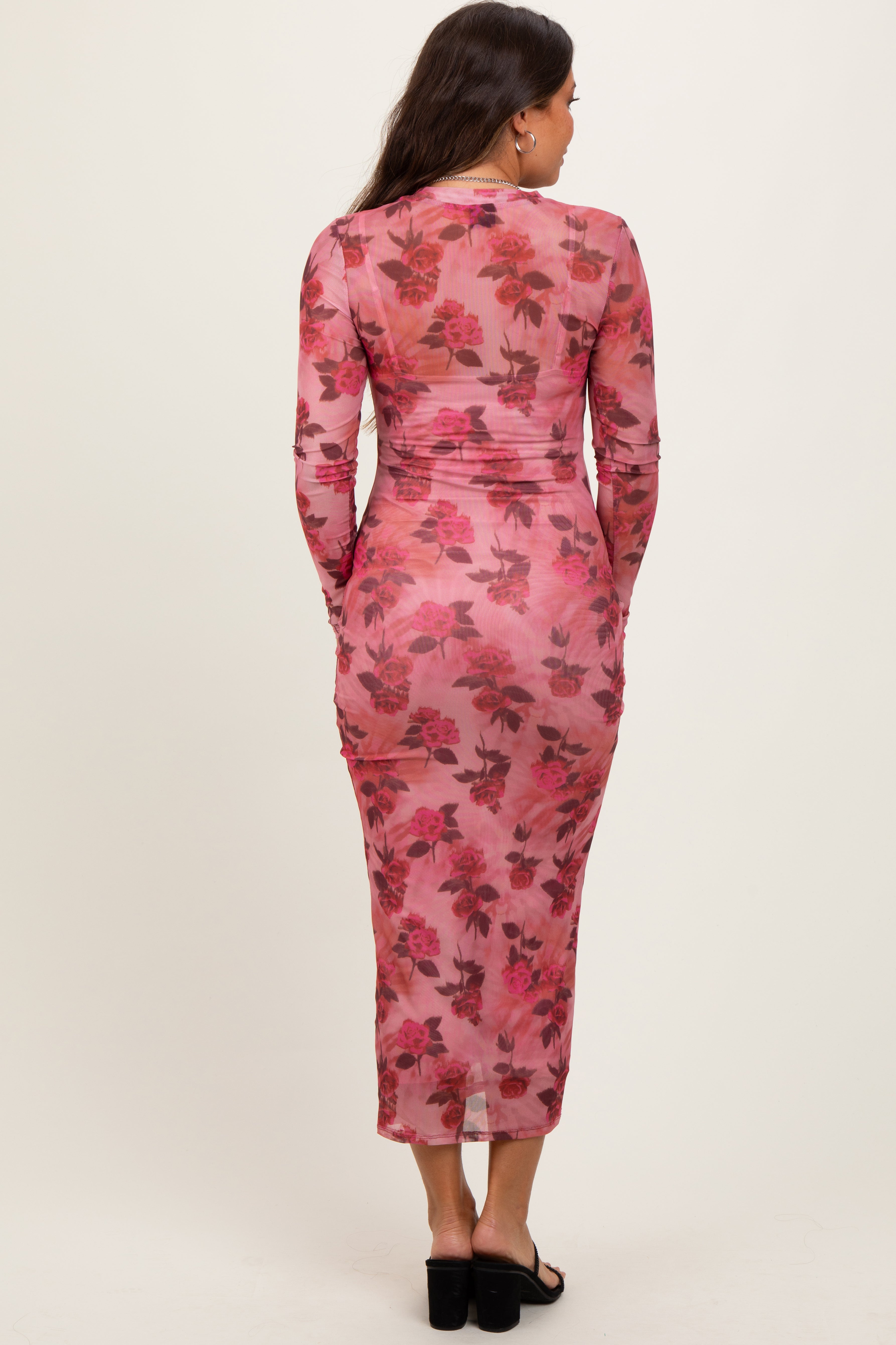 Figurbetontes Umstandskleid aus Mesh mit Blumenmuster