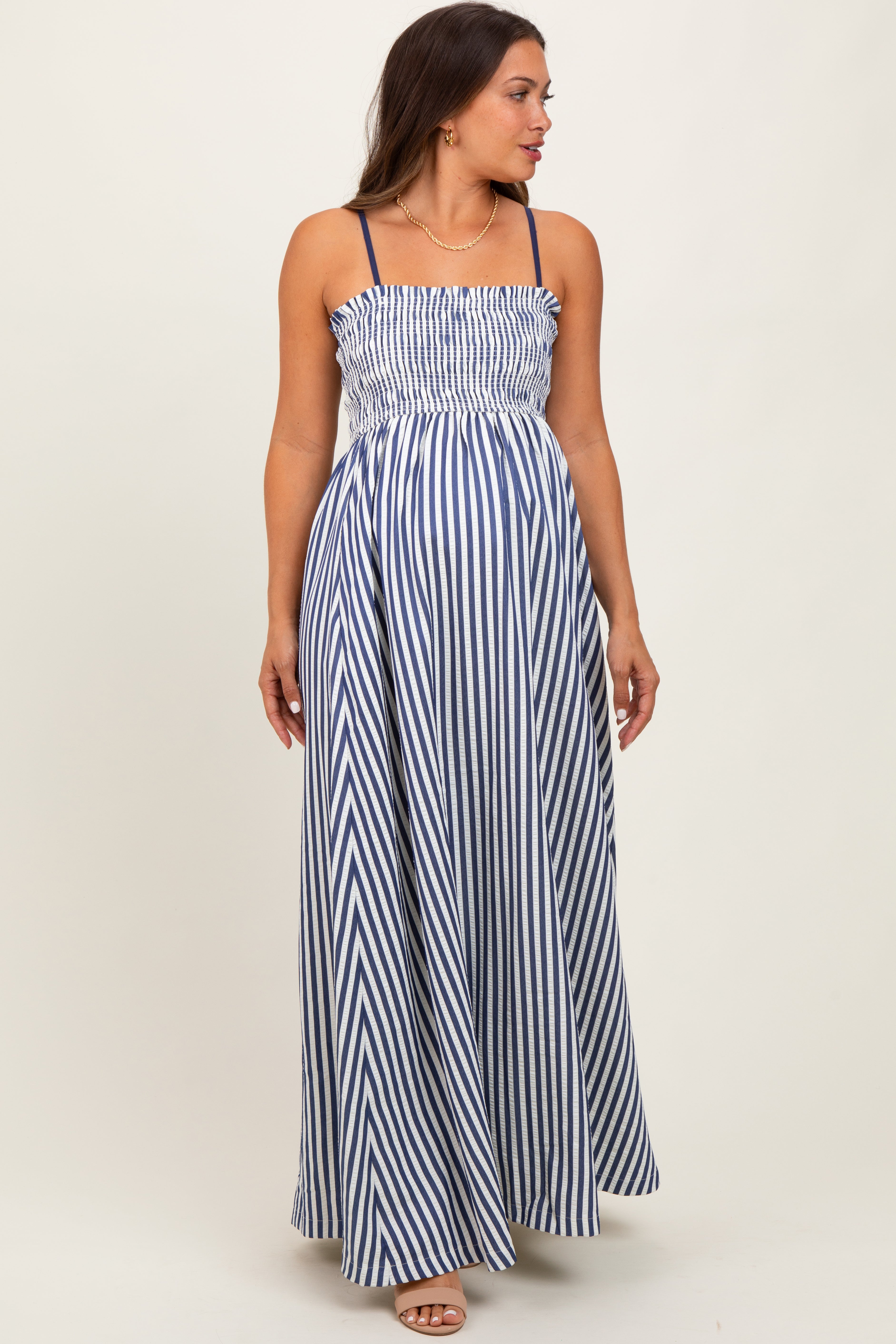Ärmelloses Umstands-Maxikleid aus Popeline mit Smok-Detail und Streifen in Marineblau