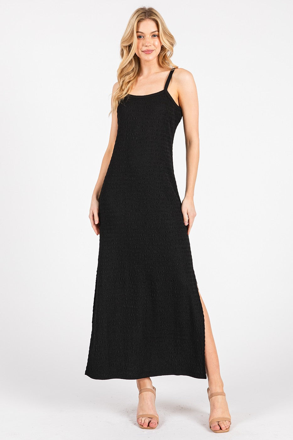 Umstands-Maxikleid mit Strukturstreifen und Seitenschlitz