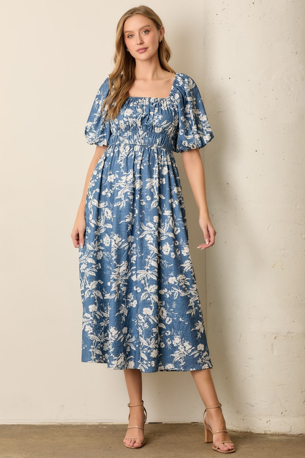 #Farbe_Hell-Marineblau Blumenmuster mit Puffärmeln und gesmokter Taille