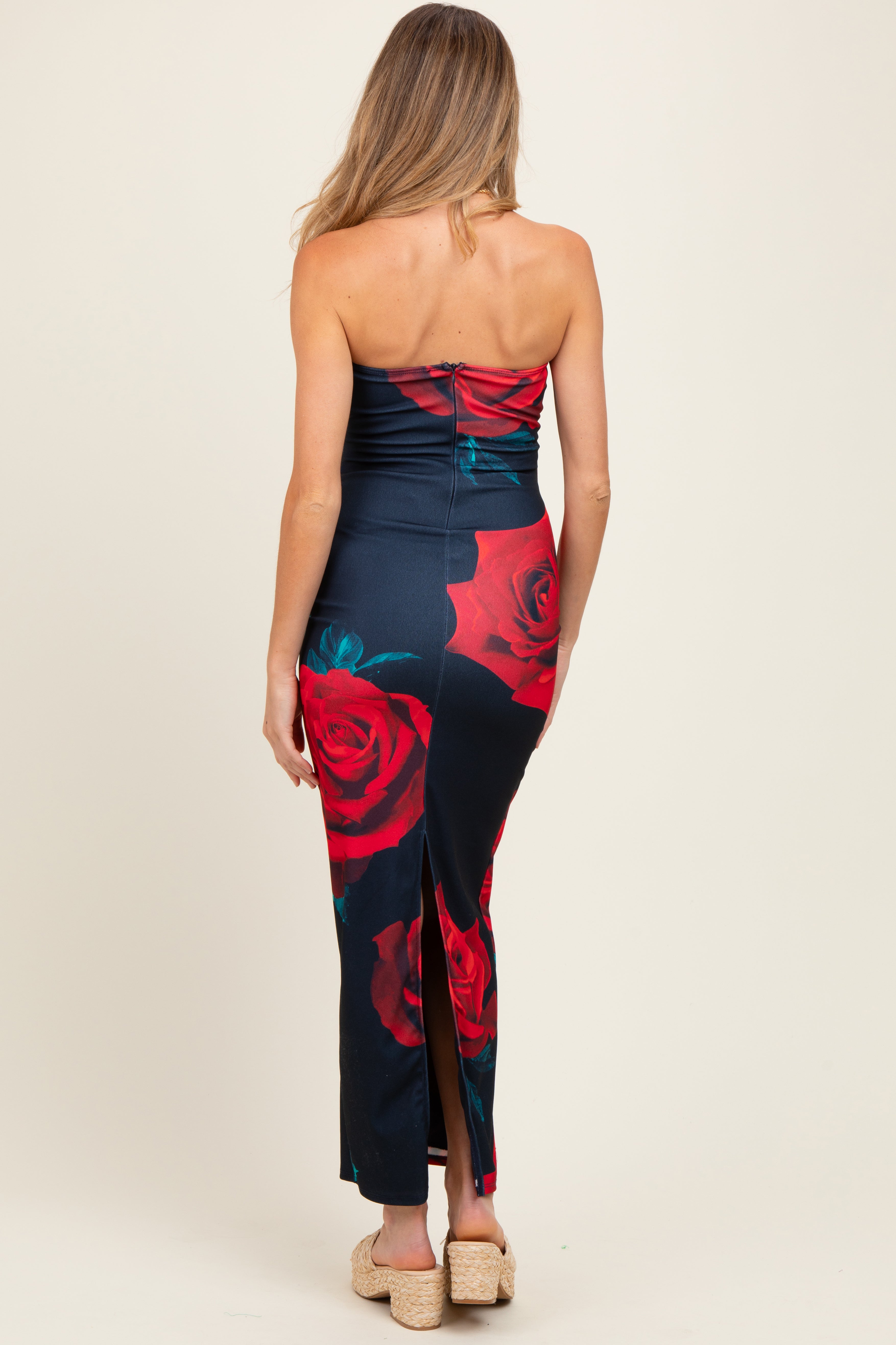 Trägerloses Umstands-Maxikleid in Marineblau mit Blumenmuster