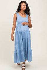 Gestuftes Umstands-Maxikleid aus French Terry in Hellblau