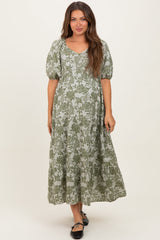 Olivfarbenes geblümtes Umstands-Midikleid mit V-Ausschnitt und 3/4-Ärmeln
