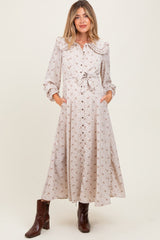 Umstands-Maxikleid zum Durchknöpfen mit markantem Kragen in Creme