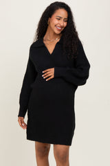 Schwarzes Umstands-Pulloverkleid aus Grobstrick mit Kragen