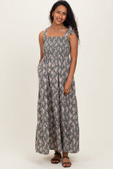 Umstands-Maxikleid mit Blumenmuster und Schulterbändern