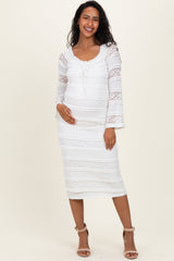 Weißes Umstands-Midikleid aus Spitze mit Rüschen und Off-Shoulder-Ausschnitt