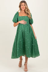 Besticktes florales Umstands-Midikleid mit Puffärmeln