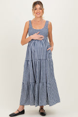 Ärmelloses Umstandsmaxikleid mit Stufenrock
