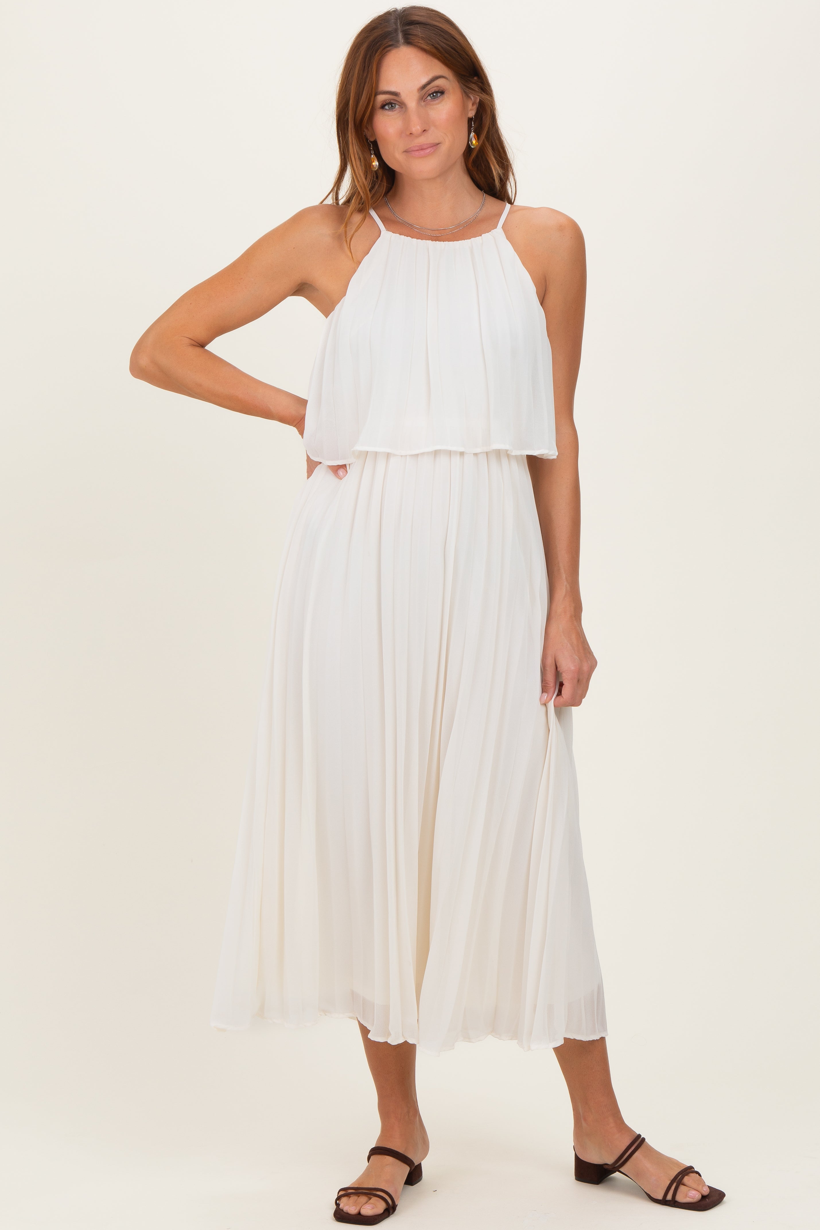 Cremefarbenes Umstands-Midikleid mit Plissee aus Webstoff