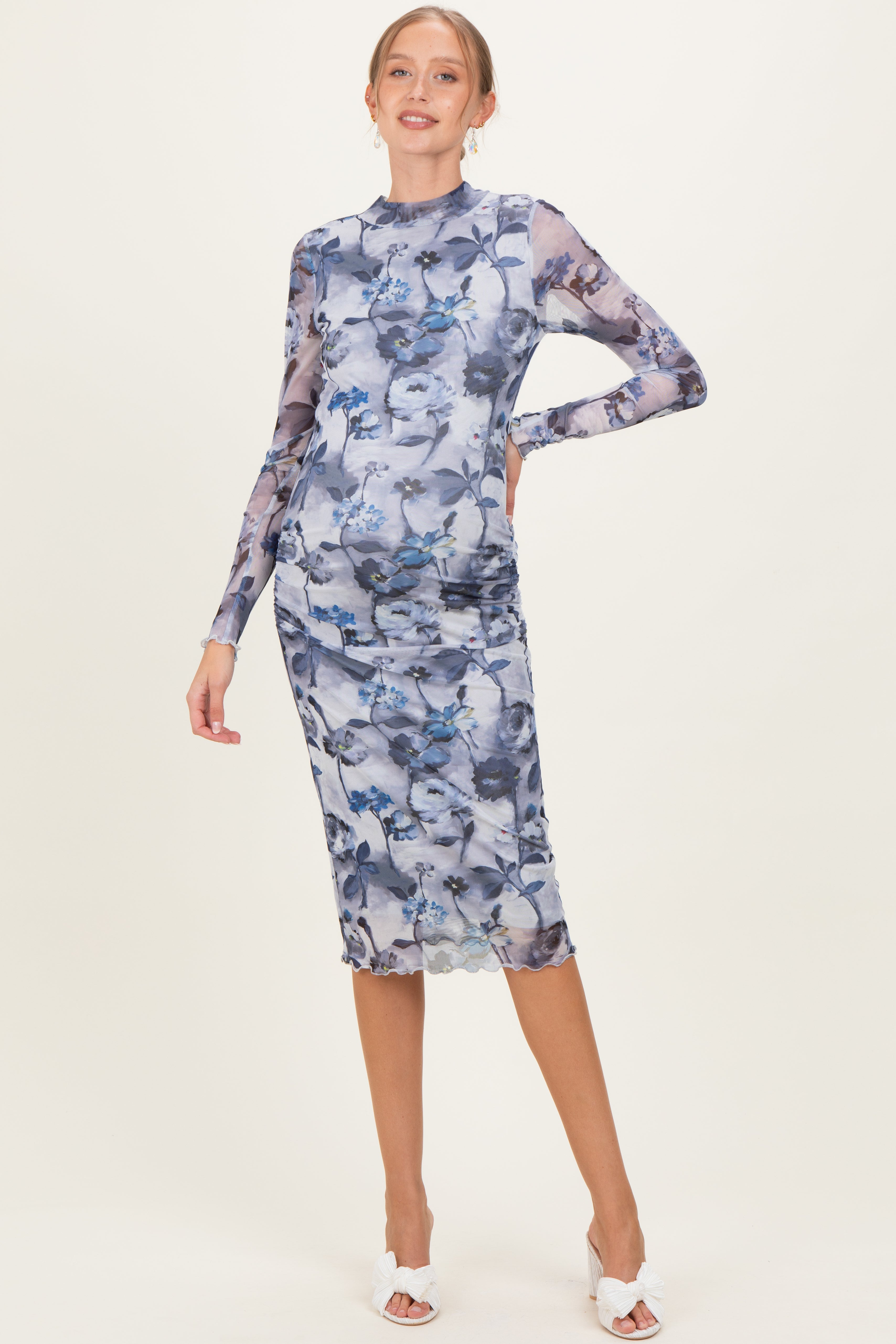 Langärmliges Umstands-Midikleid aus Mesh mit Blumenmuster in Blau