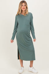 Umstands-Midikleid mit langen Ärmeln in Oversize-Passform