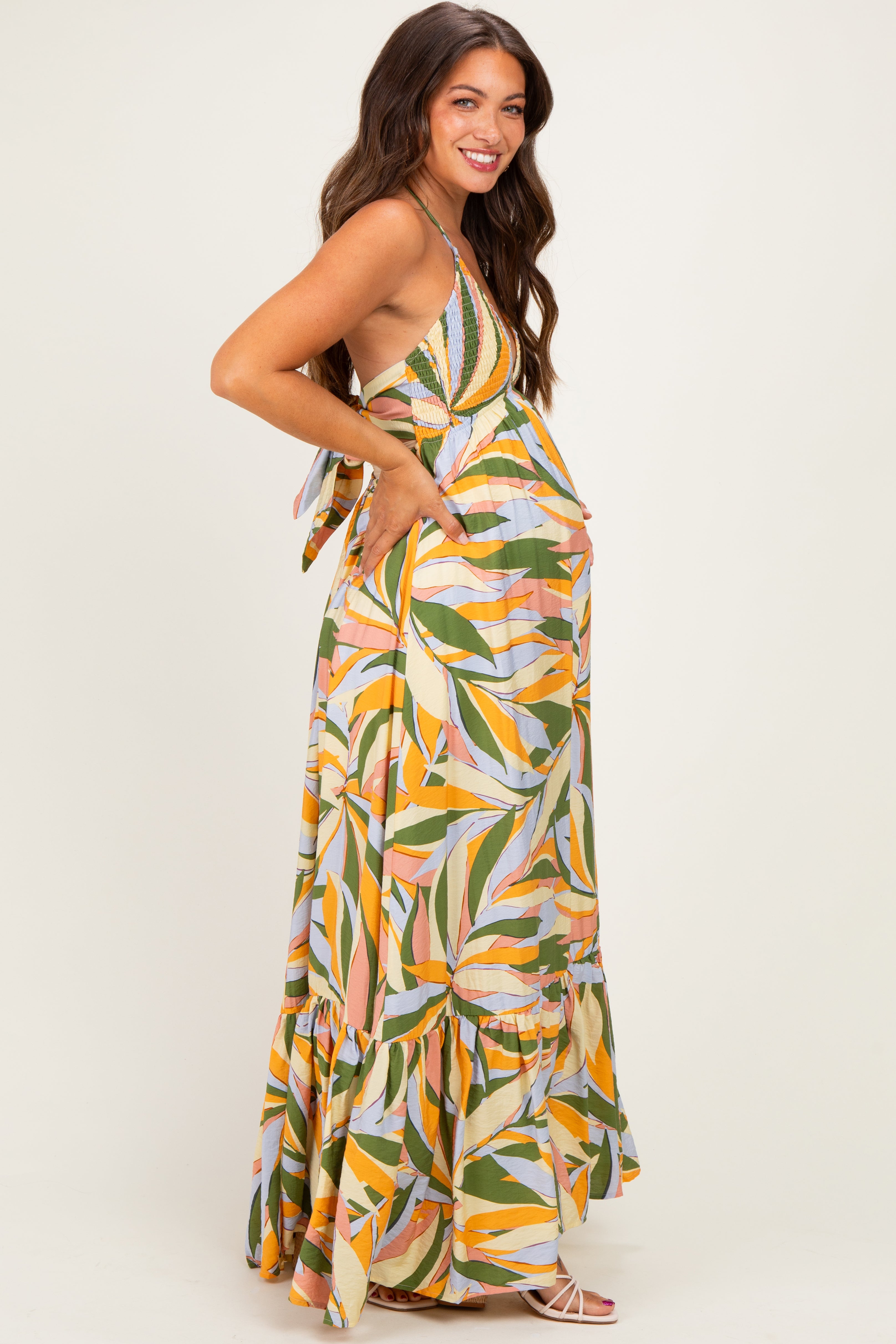 Umstands-Maxikleid mit Neckholder, Cut-out und Rückenbindung