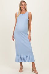 Ärmelloses Umstandsmaxikleid aus Rippstrick mit Volantsaum