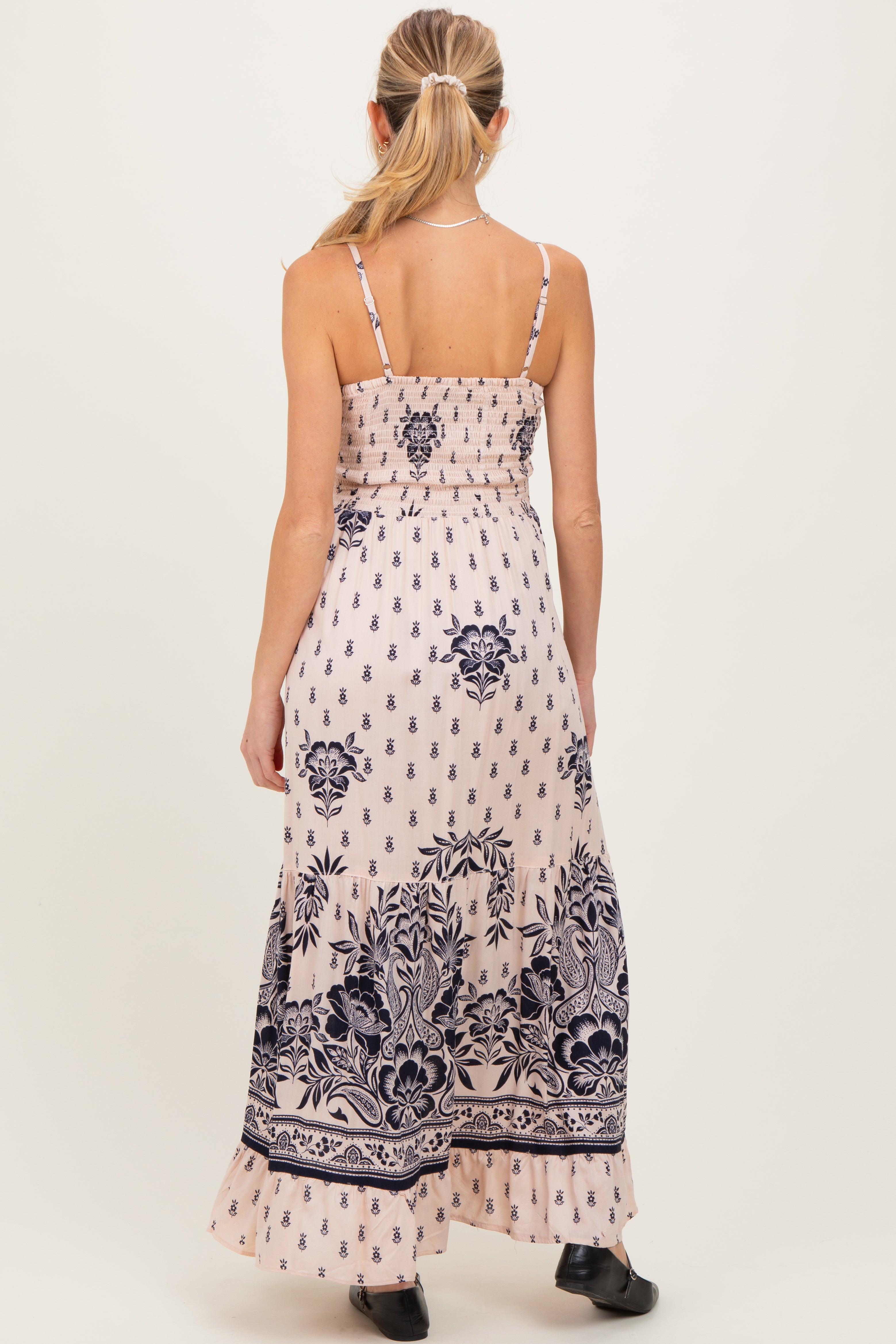 Umstands-Maxikleid mit floraler Bordüre, Twist-Front und Cut-out