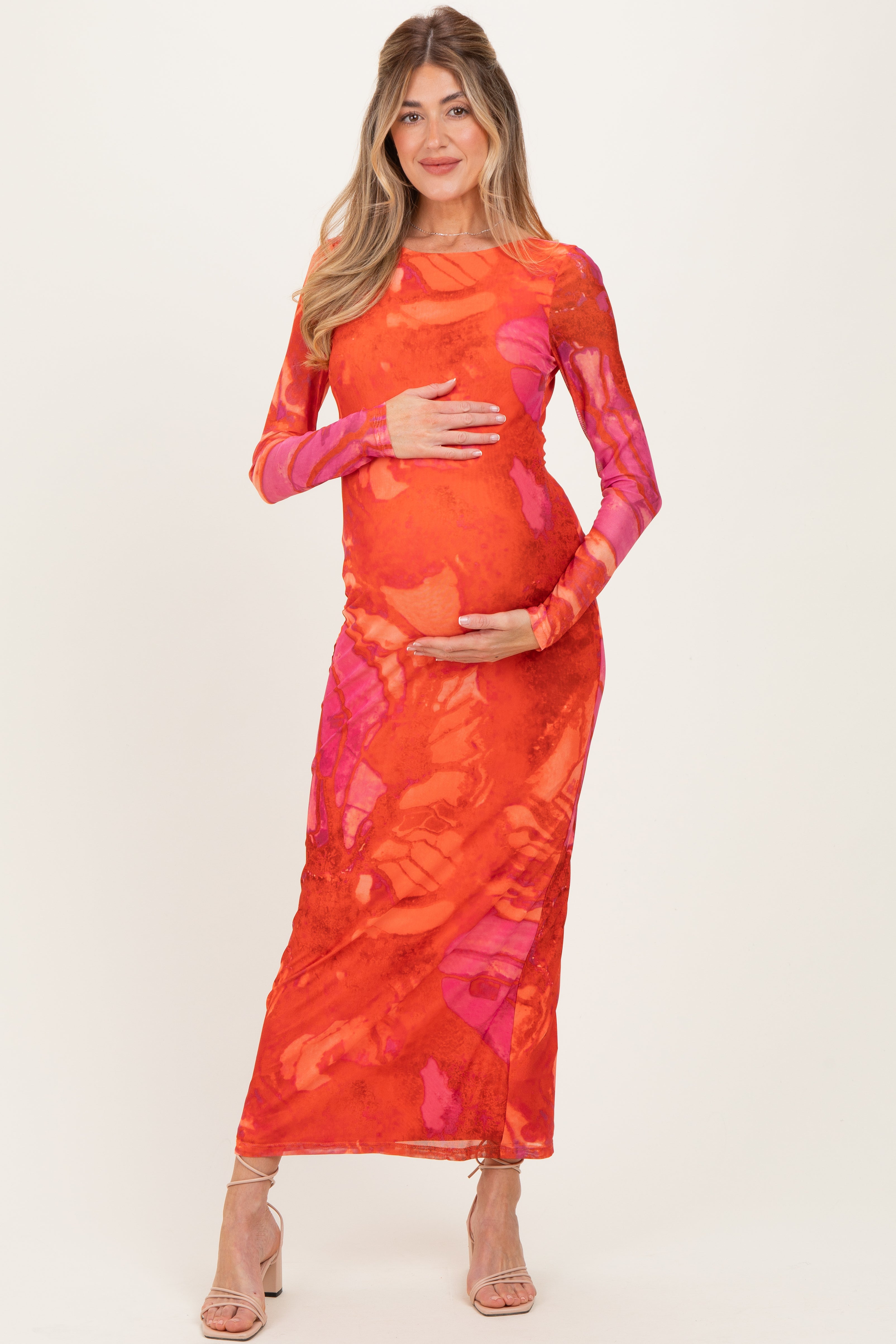 Bedrucktes Umstands-Maxikleid aus Mesh mit Rückenausschnitt in Koralle
