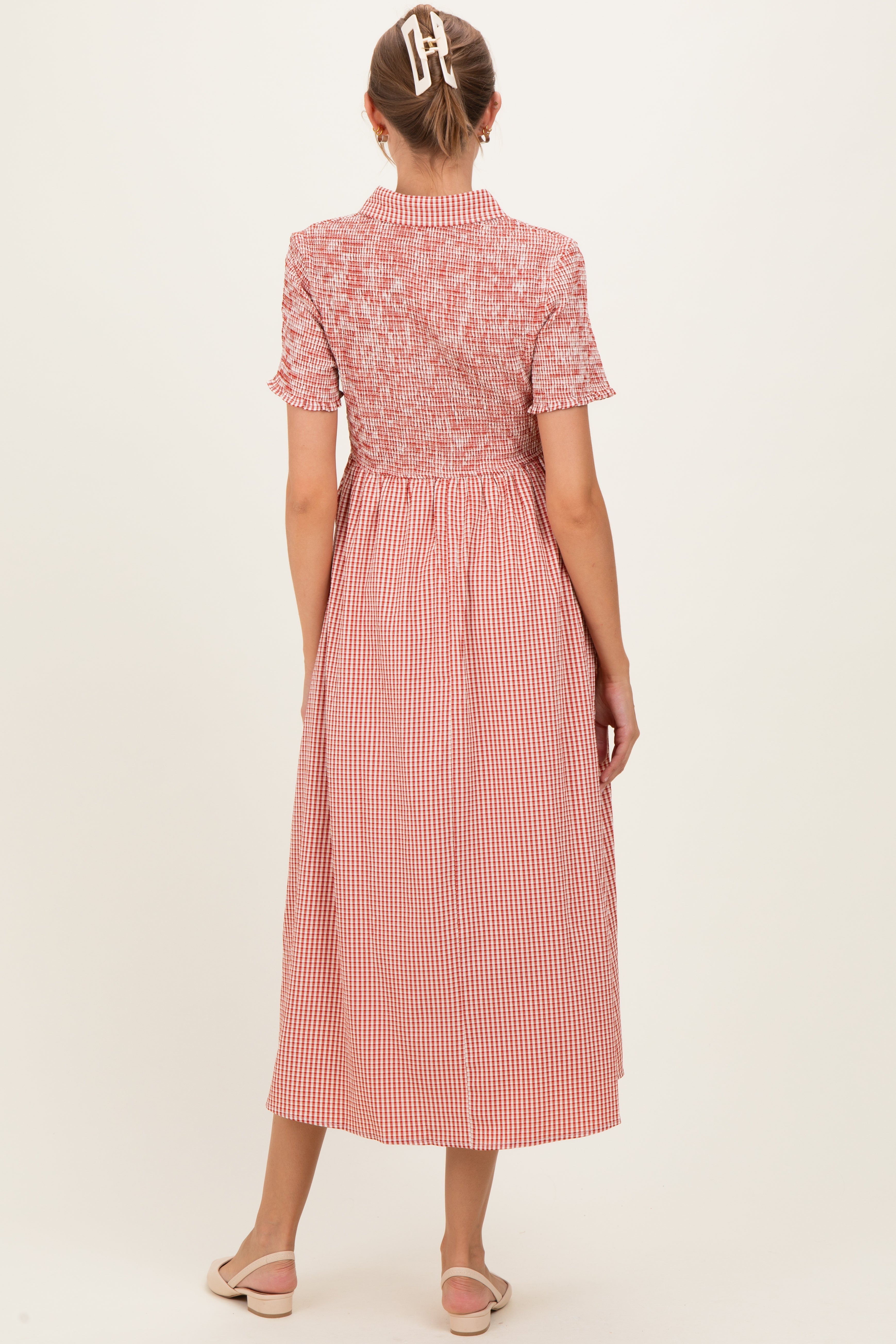 Umstands-Midikleid in Rot mit Vichy-Karo, Smok-Detail und Kragen