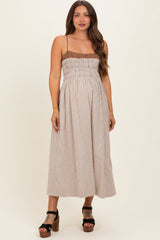 Umstands-Maxikleid in Mokka mit Vichy-Karo