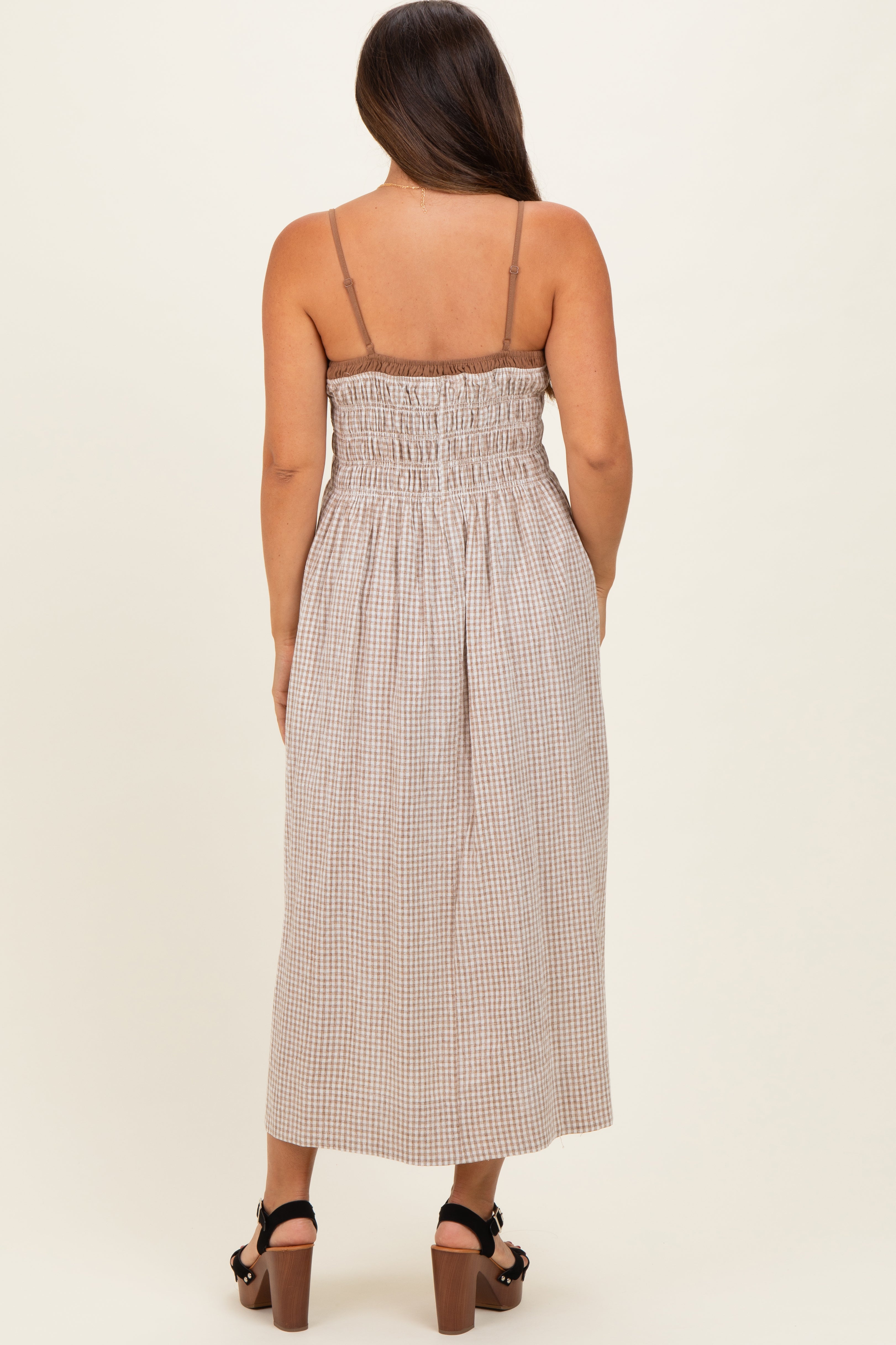 Umstands-Maxikleid in Mokka mit Vichy-Karo