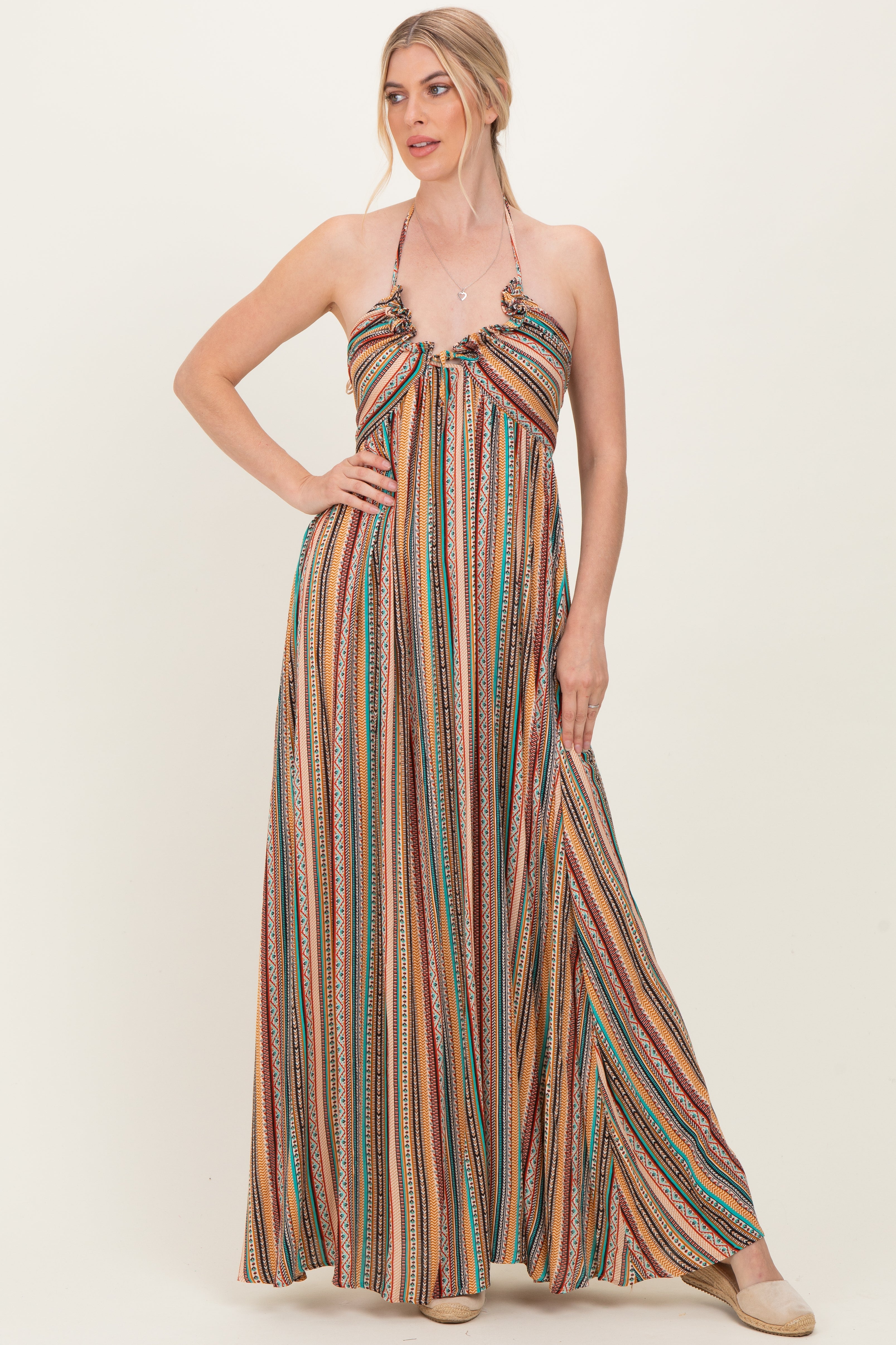 Bedrucktes Umstands-Maxikleid mit V-Ausschnitt und Neckholder