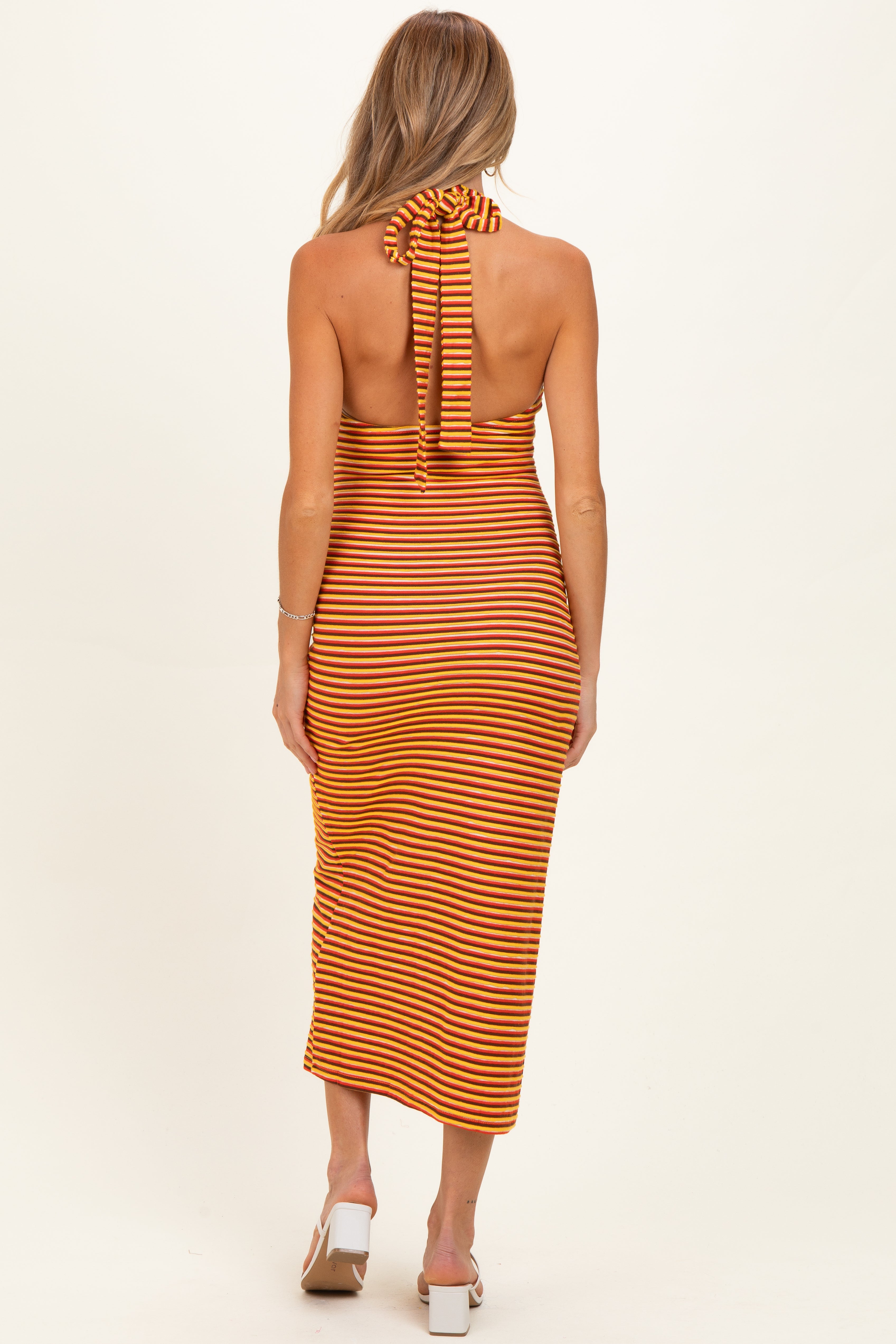 Gestreiftes Umstands-Maxikleid in Rot mit Neckholder