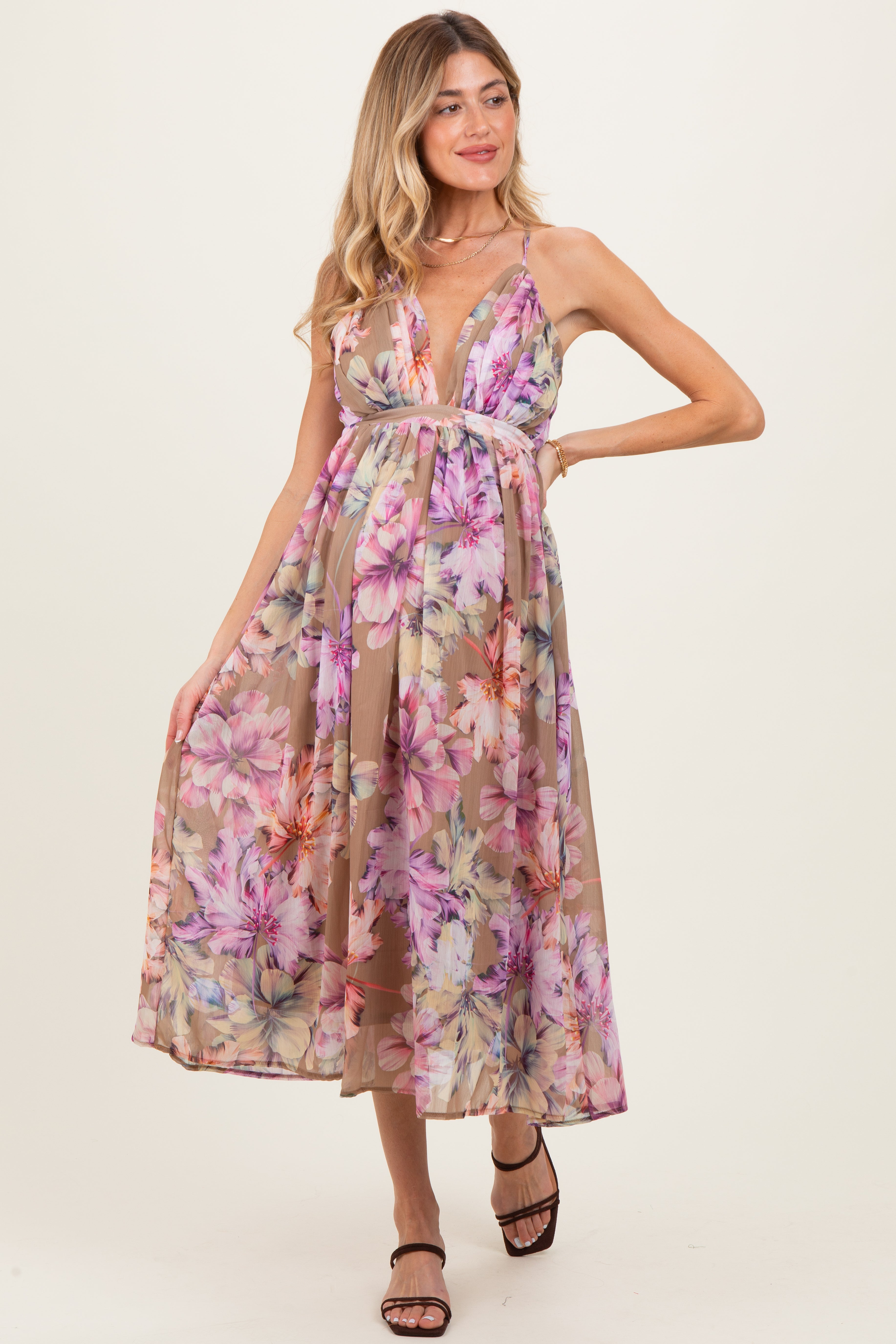 Umstands-Midikleid in Sandbraun mit Blumenmuster und Rückenausschnitt