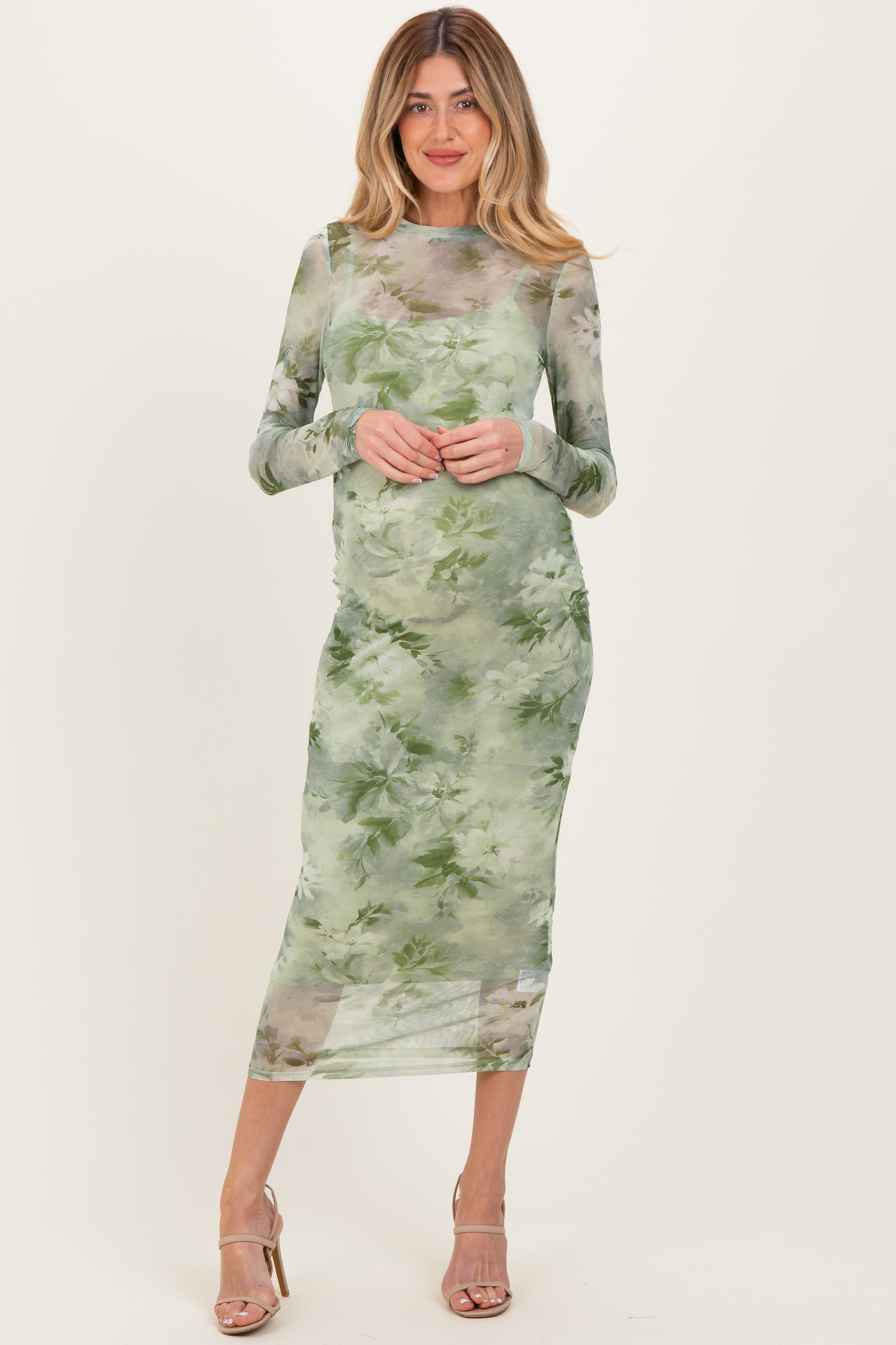 Geblümtes Umstandsmaxikleid mit Mesh-Overlay in Helloliv