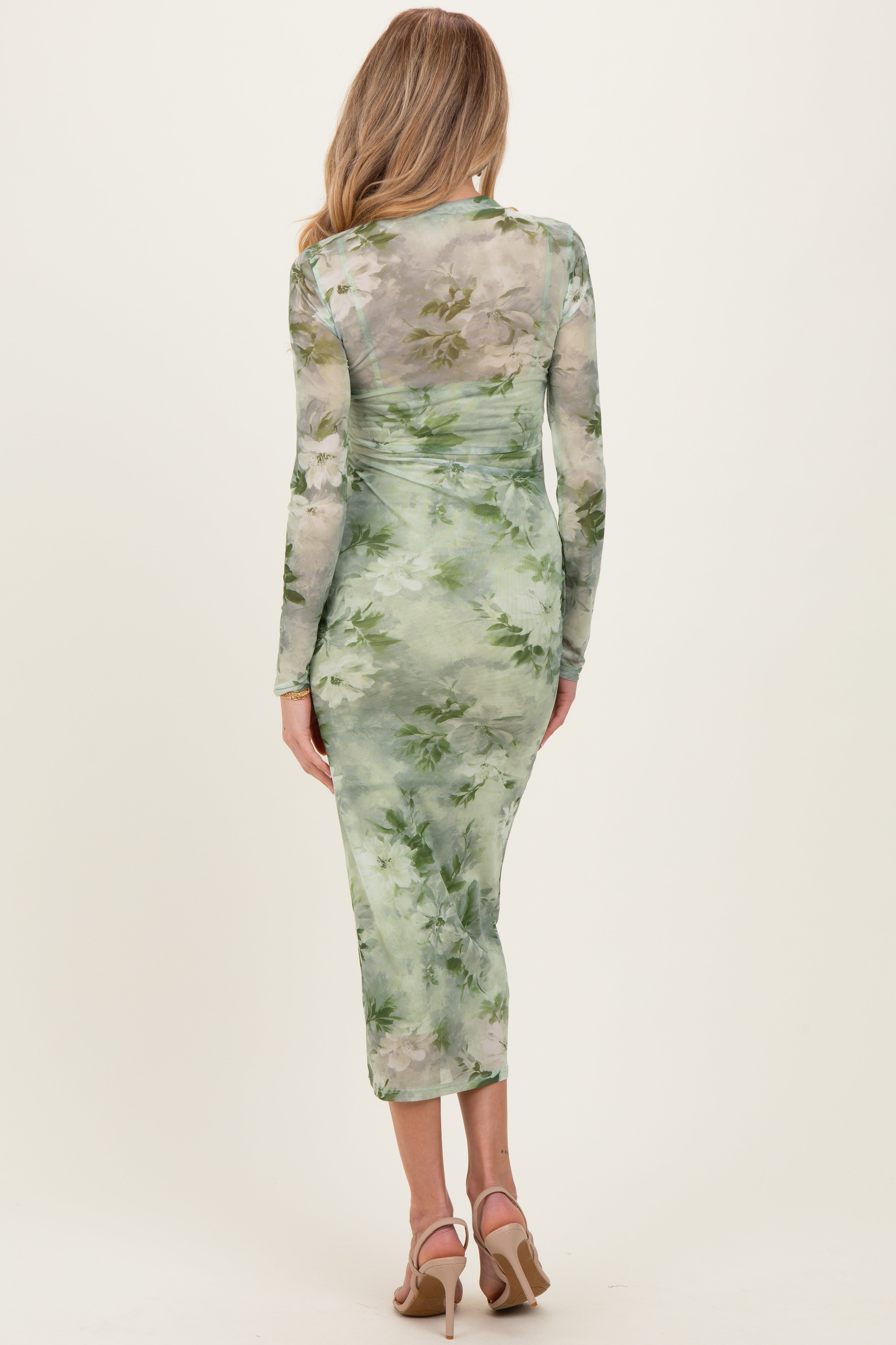 Geblümtes Umstandsmaxikleid mit Mesh-Overlay in Helloliv