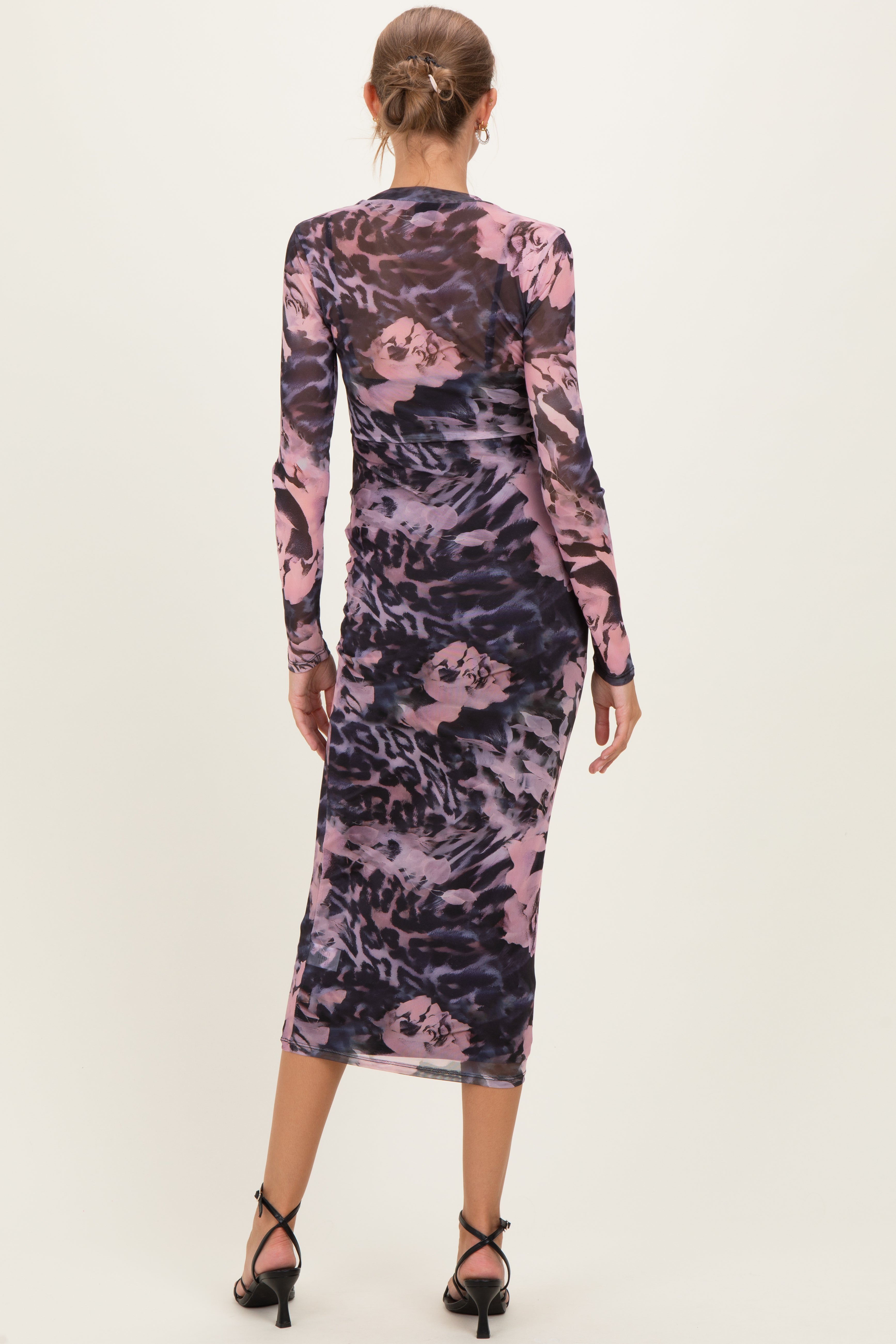 Umstandsmaxikleid mit Animal-Print und Mesh-Overlay in Rosa