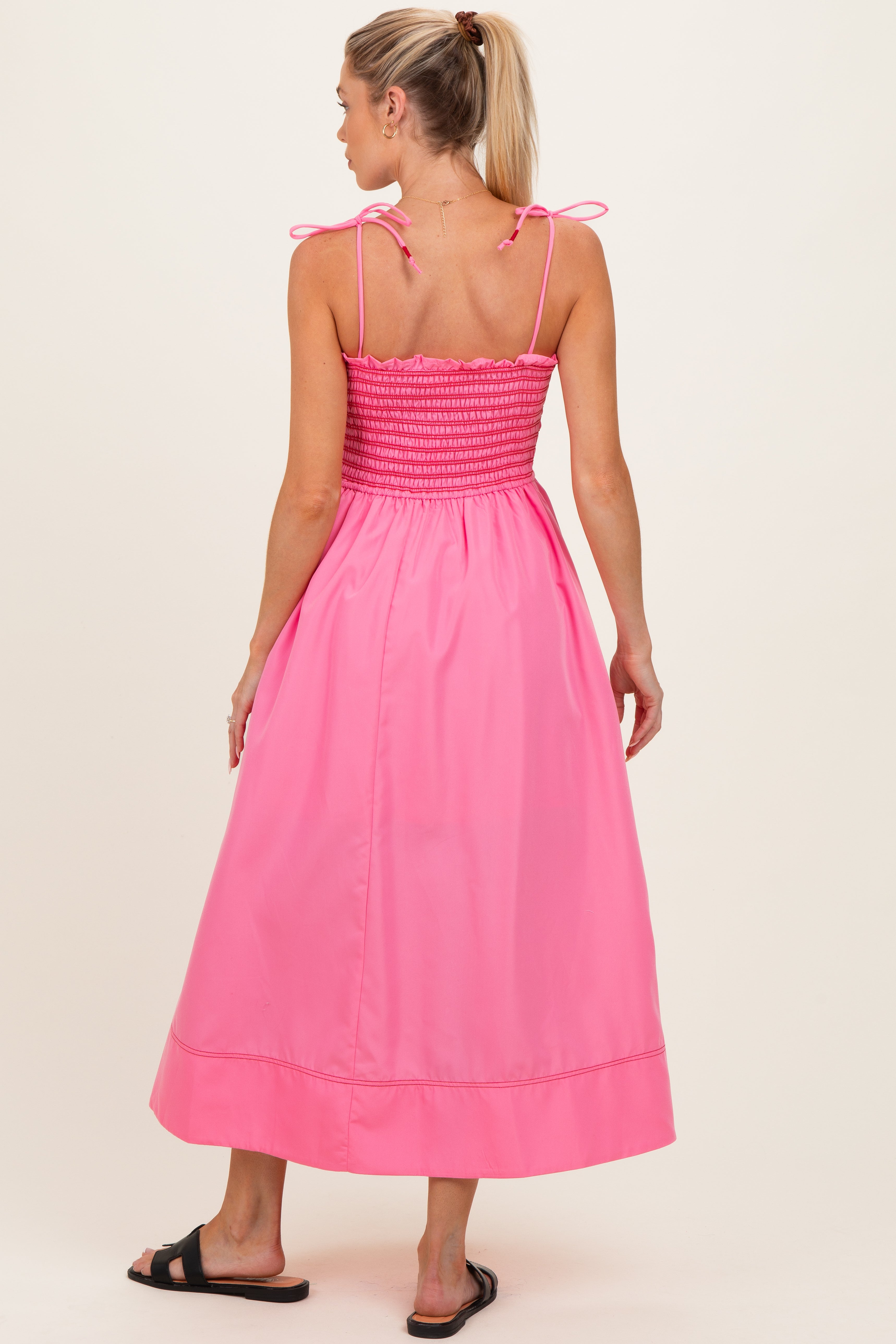 #Farbe_Rosa mit Smok-Schulter und Schleife