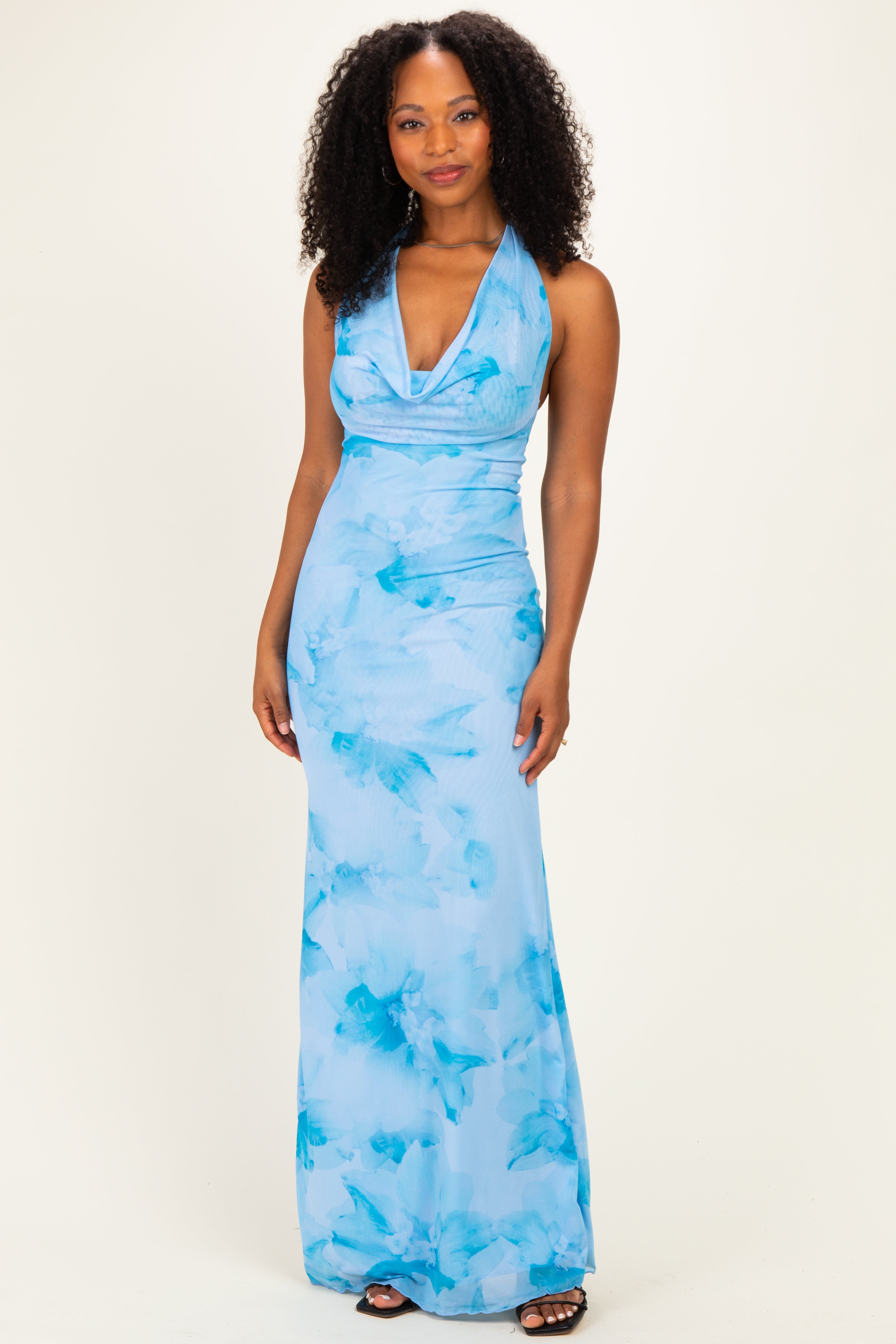 Umstandsmaxikleid mit Wasserfallausschnitt und Blumendruck