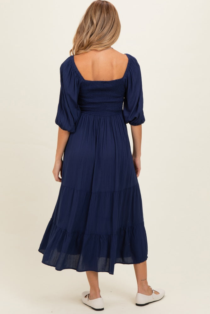 Marineblaues gesmoktes Umstands-Maxikleid mit Puffärmeln