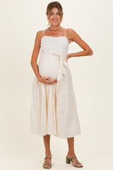 Cremefarbenes besticktes Umstands-Midikleid mit Bindegürtel
