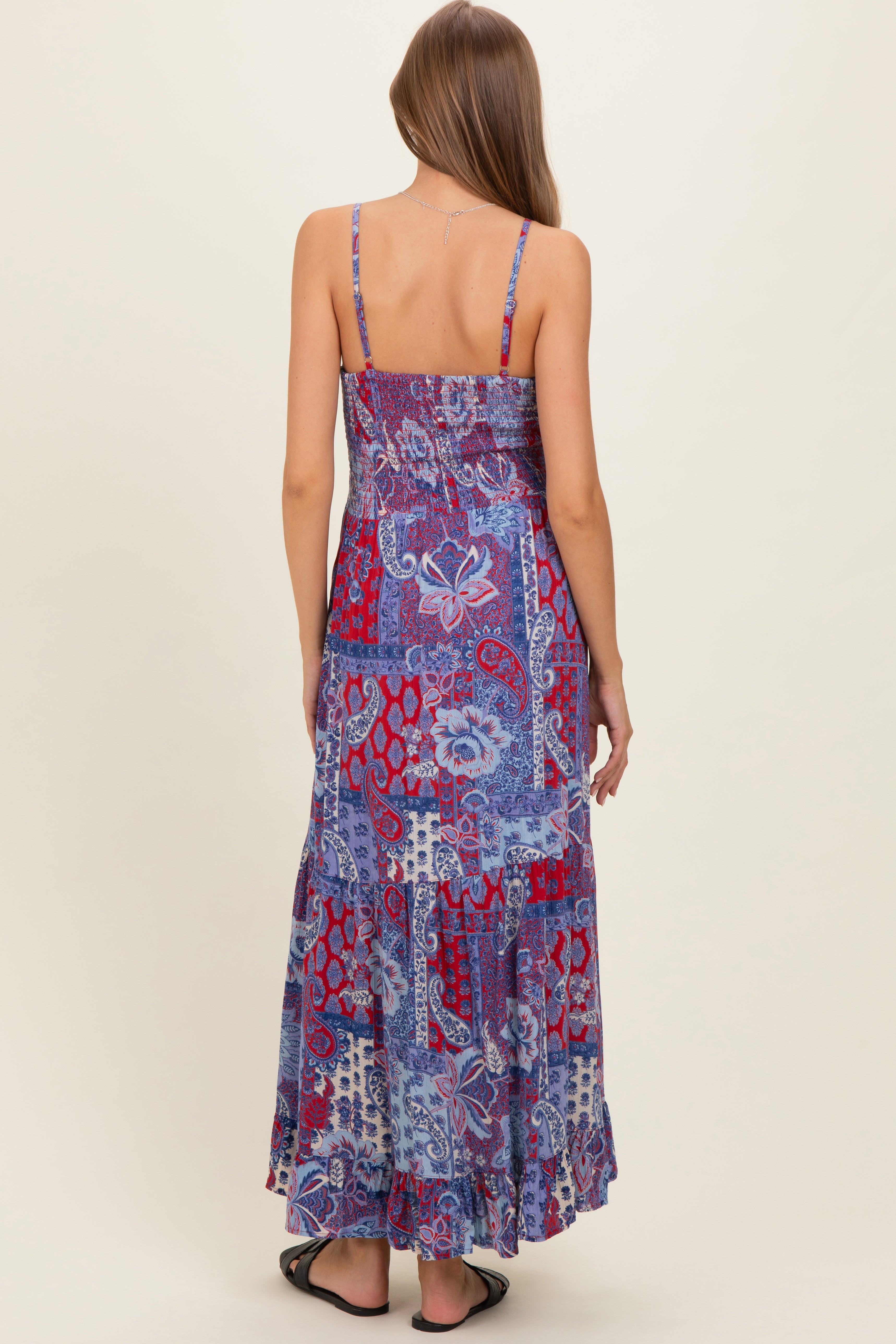 #Farbe_Marineblau-Rot mit V-Ausschnitt, Twist-Front und Cut-out