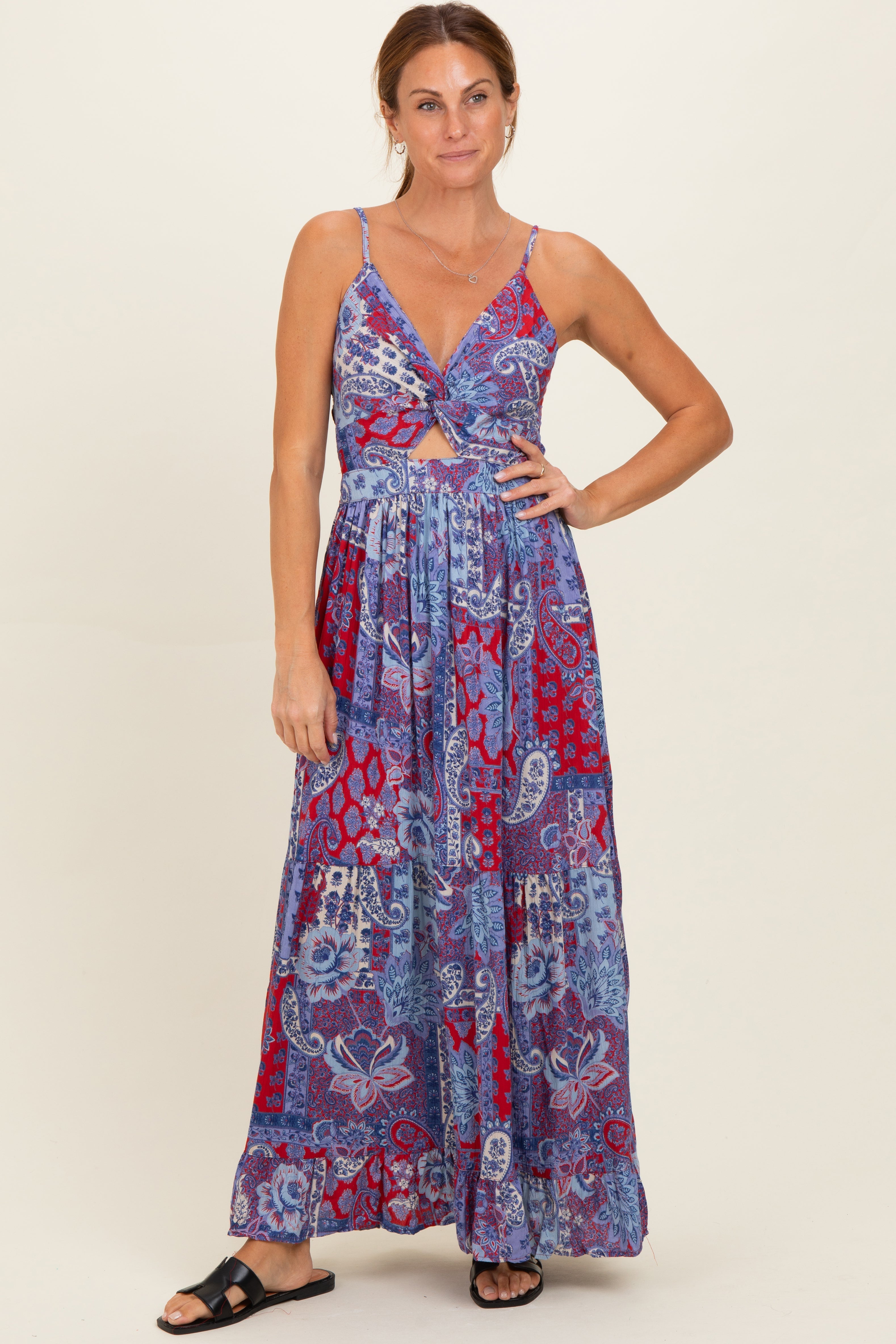 #Farbe_Marineblau-Rot mit V-Ausschnitt, Twist-Front und Cut-out