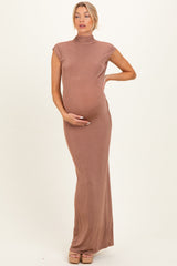 Umstands-Maxikleid mit Schalkragen und Rückenausschnitt