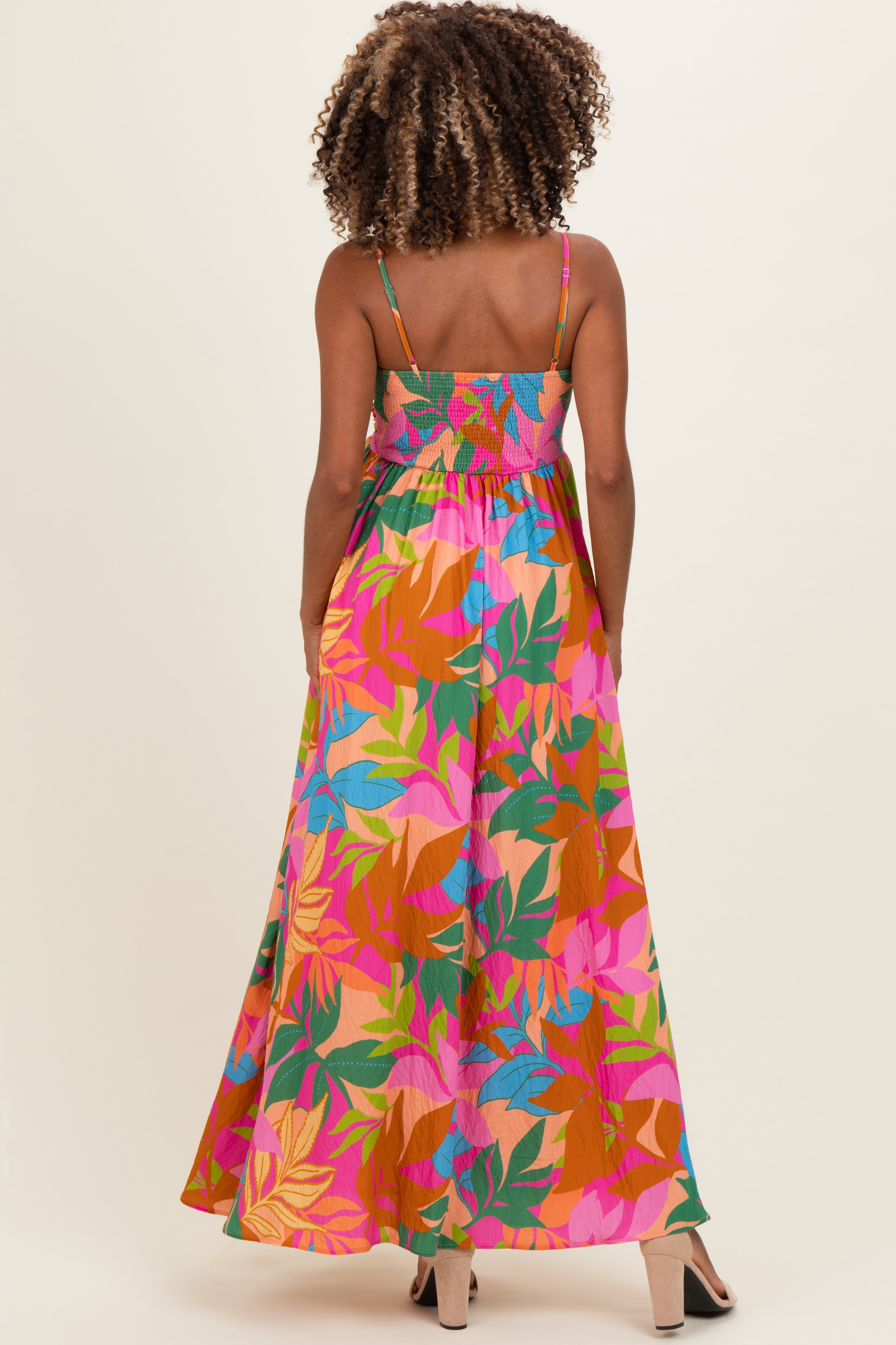 Bedrucktes Umstands-Maxikleid in Braun und Rosa