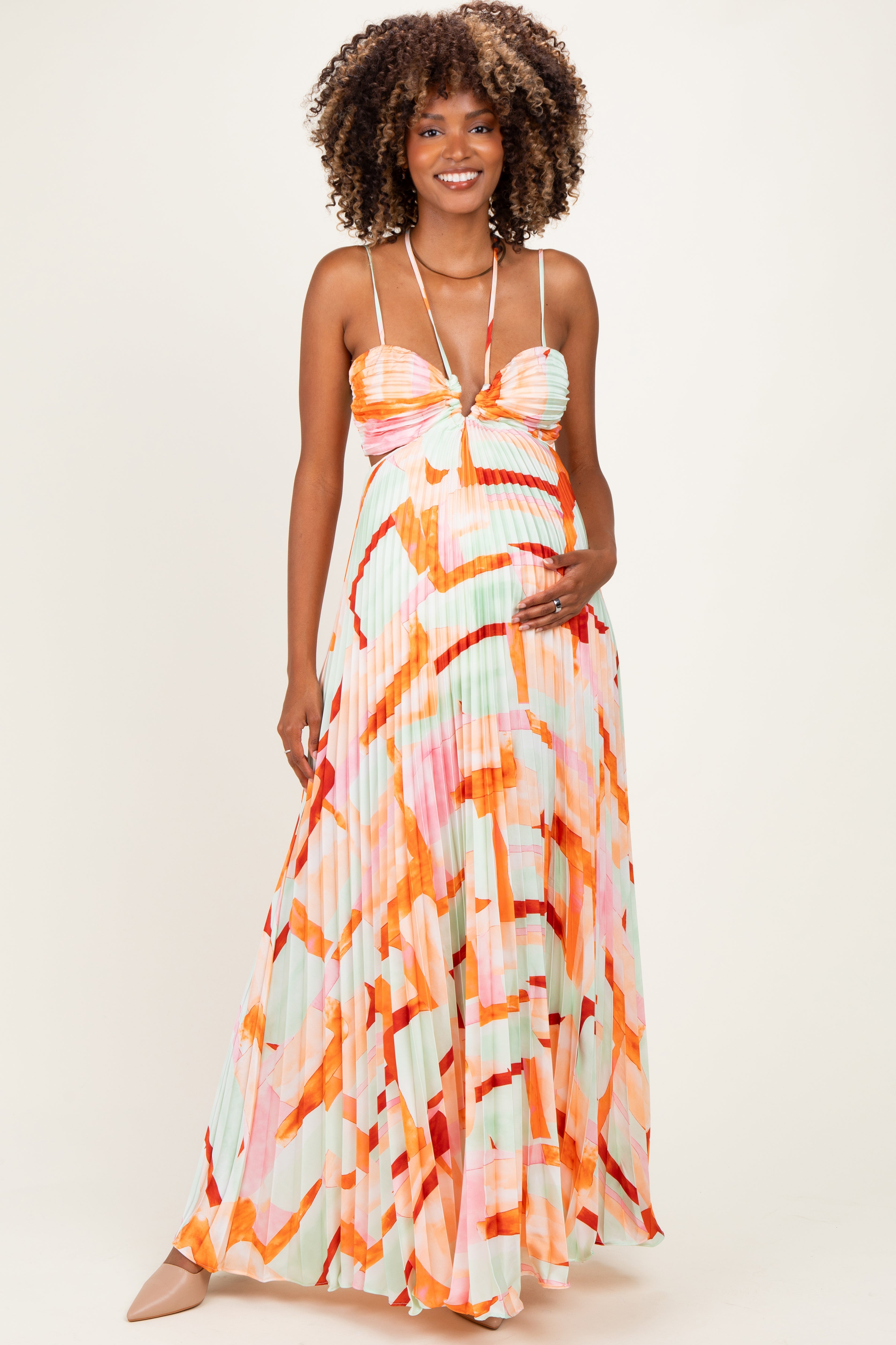 Plissiertes Umstands-Maxikleid mit Neckholder und Cut-out in Multicolor