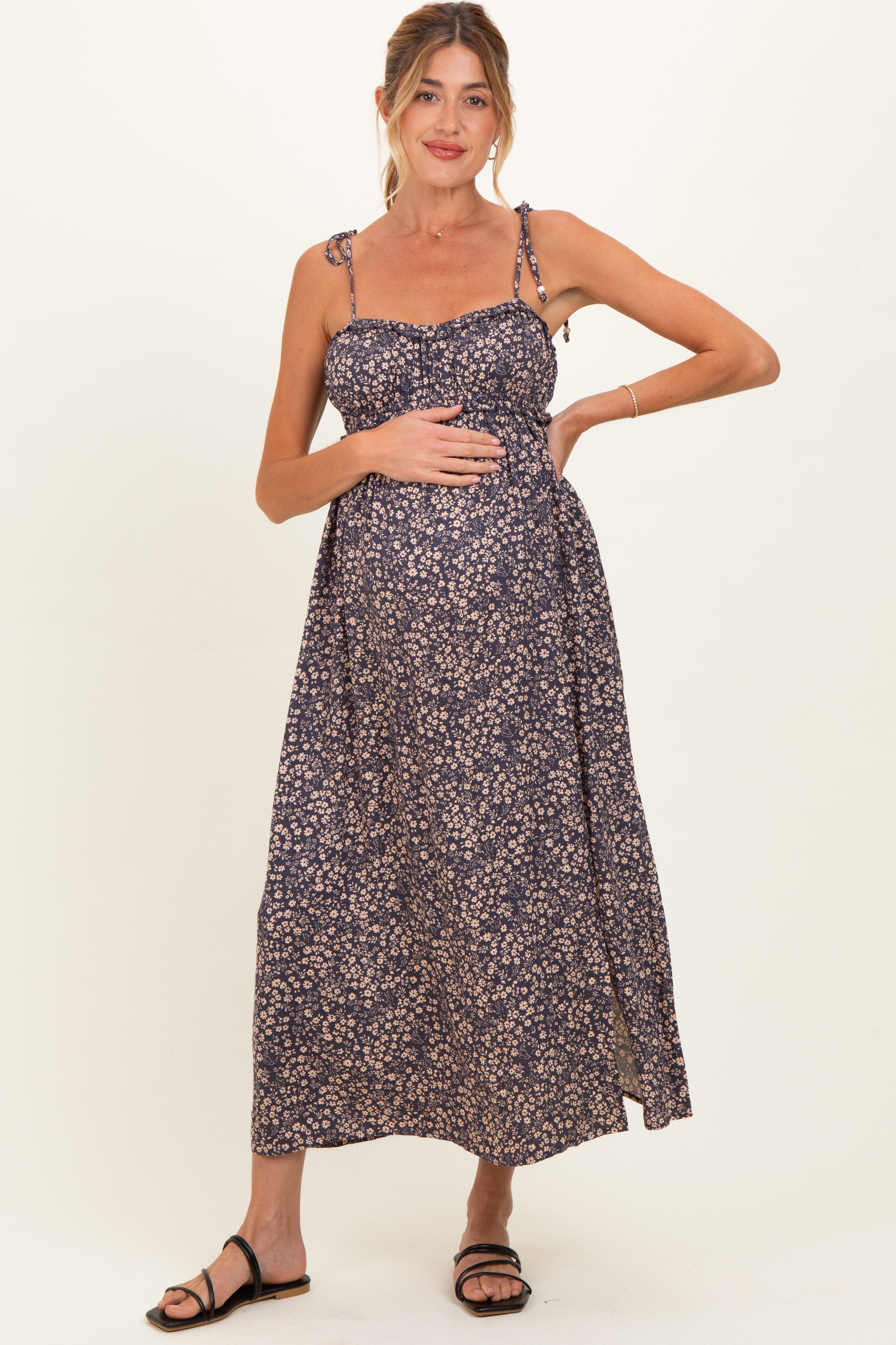 Violettes Umstands-Maxikleid mit Print-Detail