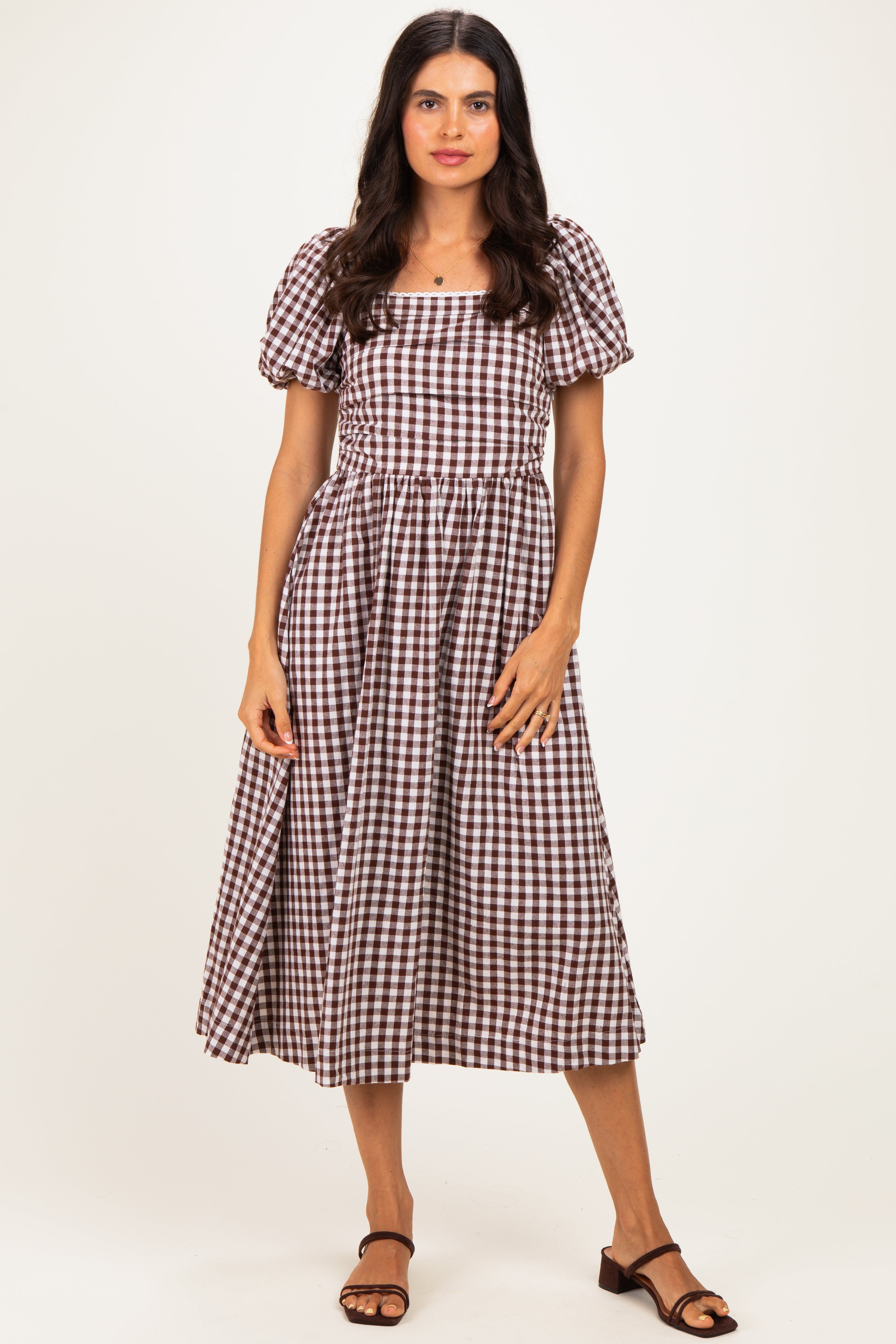 Umstands-Midikleid mit Vichy-Karo, Spitzenbesatz und Puffärmeln