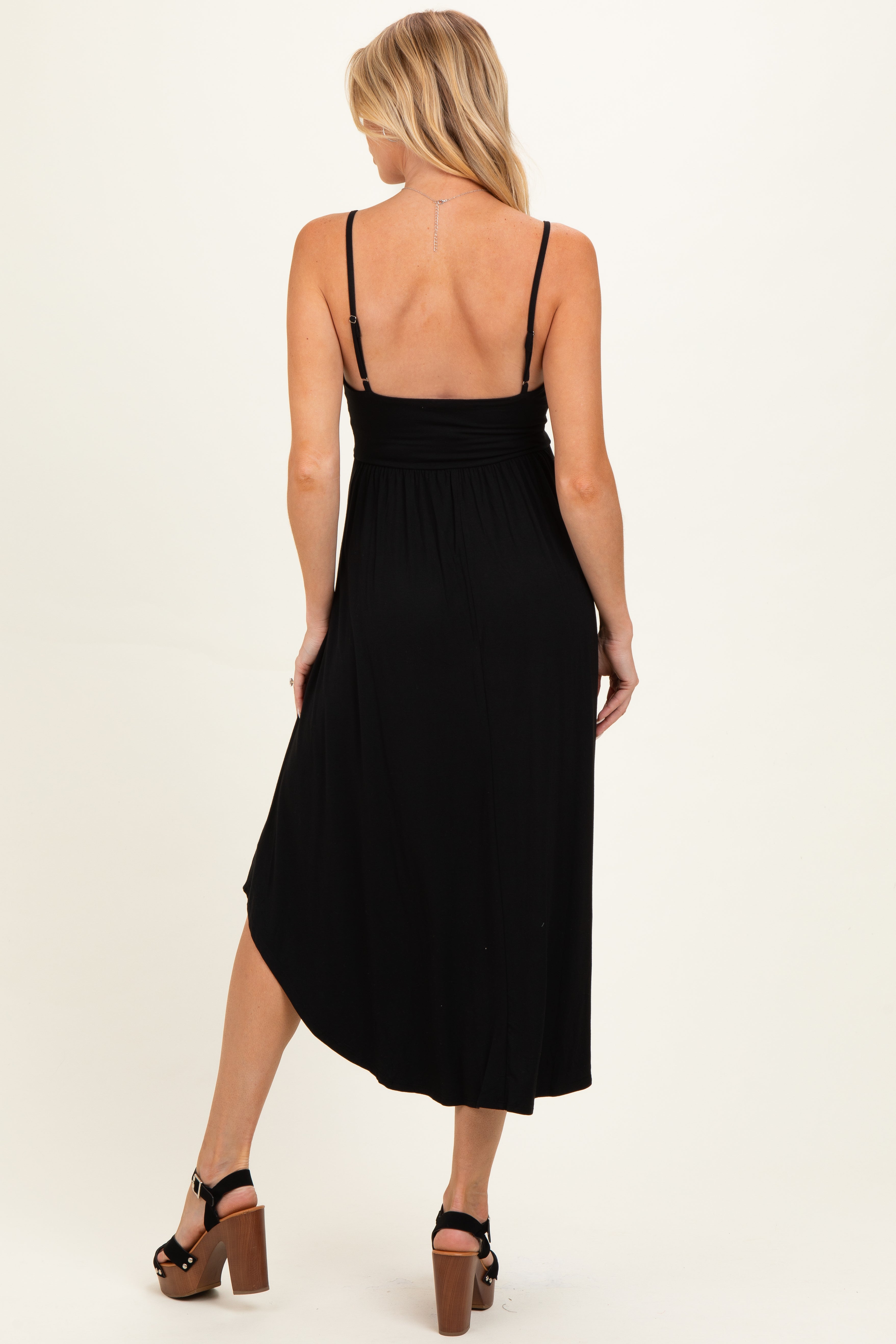 Umstands-Trägerkleid mit V-Ausschnitt in Schwarz